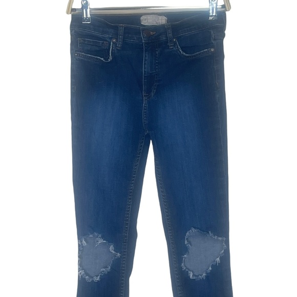 Free People Size 28 Distressed Knee Blue Jeans - Picture 2 of 7